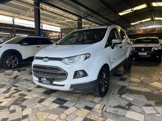 FORD ECOSPORT 1.6 FREESTYLE 16V FLEX 4P MANUAL FORD ECOSPORT 1.6 FREESTYLE 16V FLEX 4P MANUAL